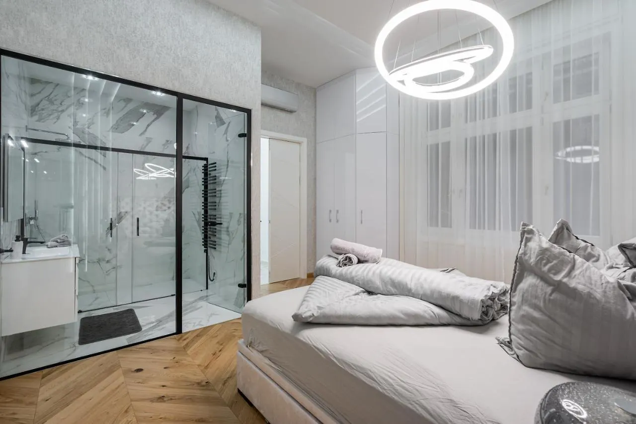 Heart Of Budapest Luxury Apartment With Amazing View