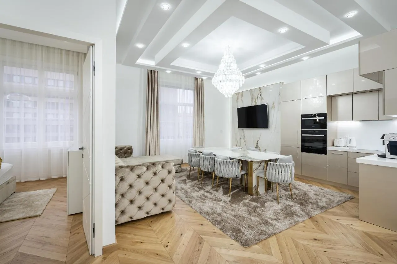 Heart Of Budapest Luxury Apartment With Amazing View